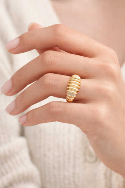 XUPING JEWELRY Style Pearl/Xuping Jewelry Ring with Stripes Detail