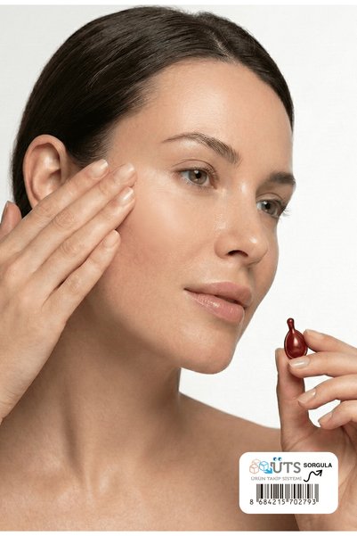 Rose Candy Vitamin E Capsule Serum