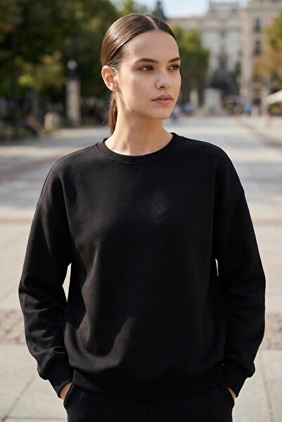 TOMMY LIFE Black Basic O Neck Oversized Women's Sweatshirt - 97053