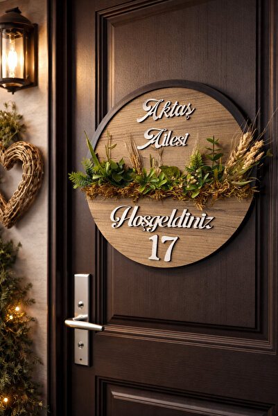 Pembe Ağaç Tasarım Atölyesi Kişiye Özel Çiçekli Ahşap Kapı Numarası – Kapı Sü...