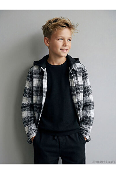 LC Waikiki Cămașă pentru băiat în carouri Özmarka New Season cu glugă