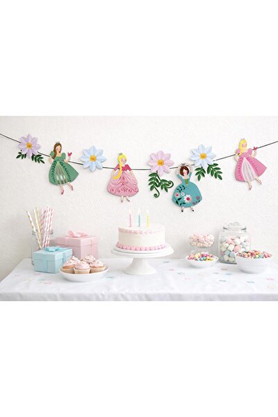 Partifabrik Prensesler Temalı Duvar Süsü