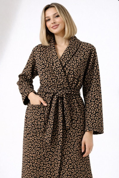 LİKAPA ثوب طويل بياقة شال من الصوف 226