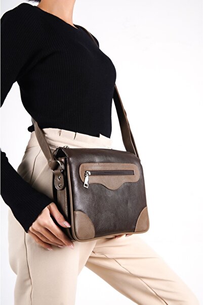 Solo Bag حقيبة كتف نسائية ذات حزام متقاطع مكونة من 7 أقسام باللون البني المنك