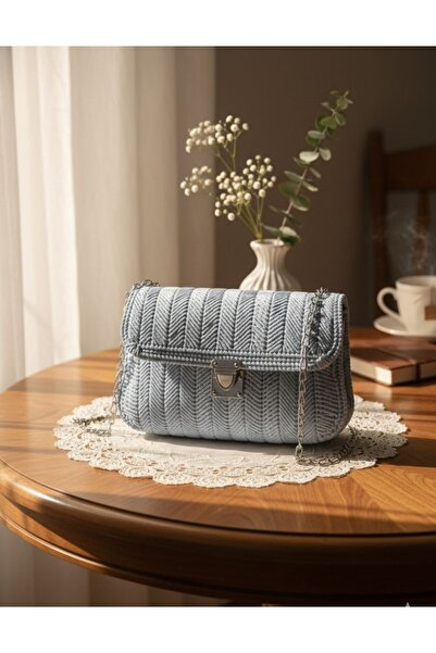 atamergrup Kadın Zincir Askılı Örgü Mini Omuz Çantası – Kilit Detaylı Gri Şık...