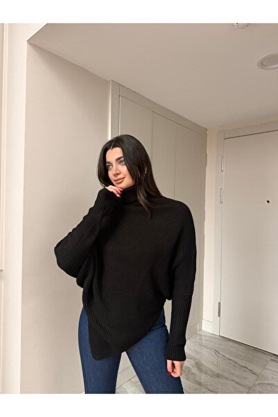 Bade Butik Black Asymmetrical Cut Poncho Sweater