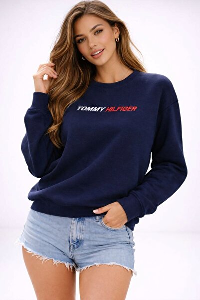 Tommy Hilfiger سويت شيرت رياضي مريح - مقاس مريح