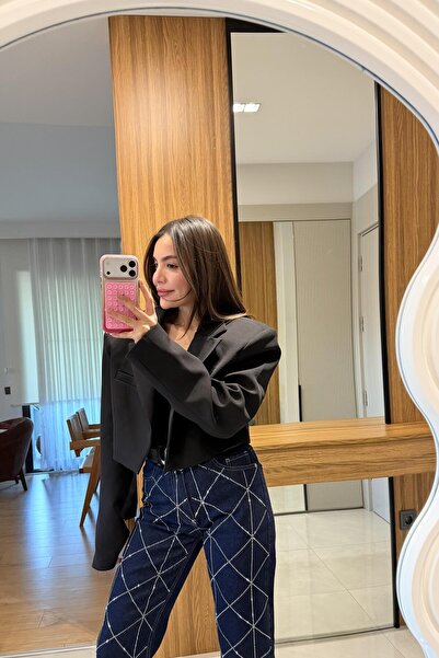 Gizem Ecemiş Denhaag Siyah Premium Vatkalı Mini Ceket