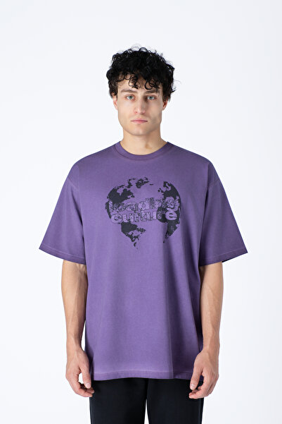 BASIC Men's T-shirt with a prominent front print