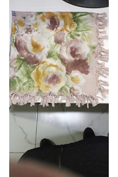 Store Çiçek Desenli Püsküllü Eşarp Yazma
