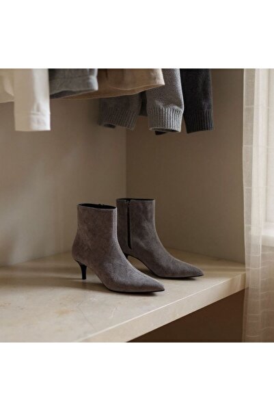 NE&VE SHOES Ecru Suede Pointed Toe Women's Classic Boots