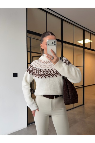 BB Bensu Buyruk DESENLİ BOĞAZLI EKRU KAZAK