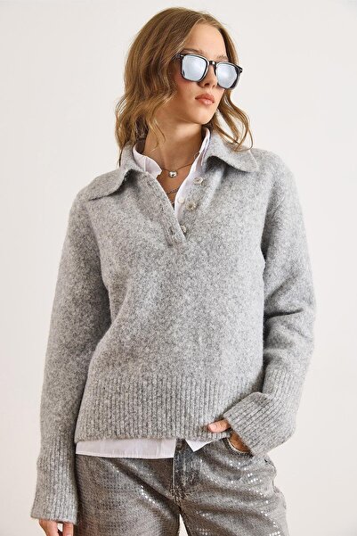 TENA Women's Gray Collared Buttoned Basic Knit Sweater