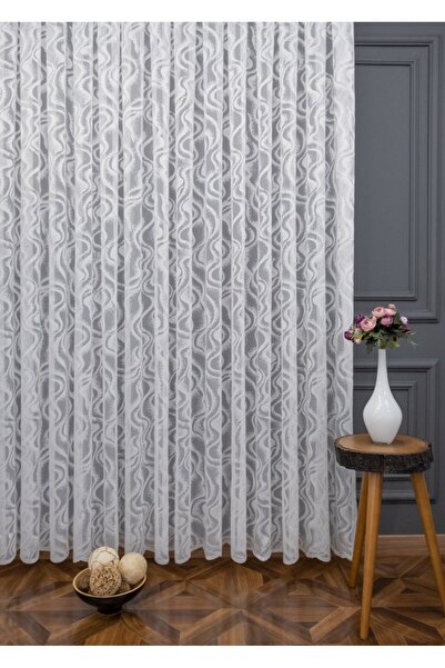 Belvedere ستارة من التول المحبوك بنمط مموج