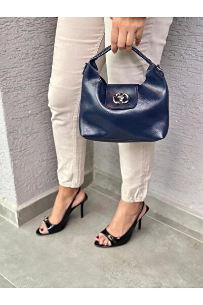 Larolina Women's Burgundy Faux Leather Flip Handbag and Shoulder Bag