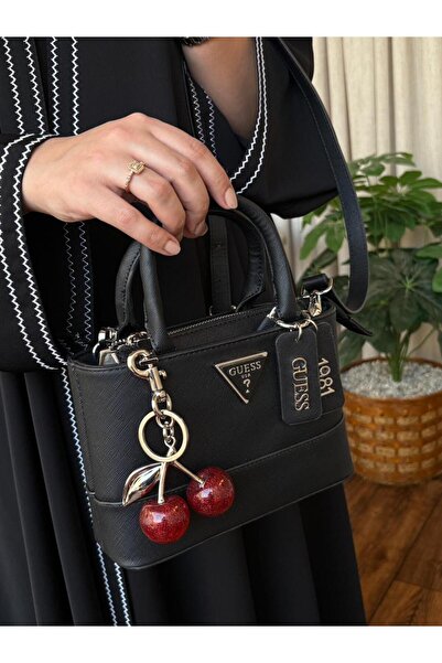 GGGG Bags with their accessories