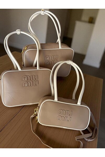 GGGG Bags with their accessories