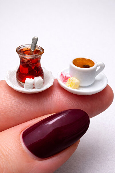 Minyatür Dünyam 1 Beyaz Tabaklı Şekerli Çay 1 Lokumlu Kahve Telefon Süsü