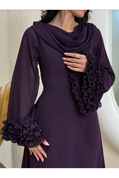 Kayla Elegant lilac dress with long sleeves and featuring soft, multi-layered...