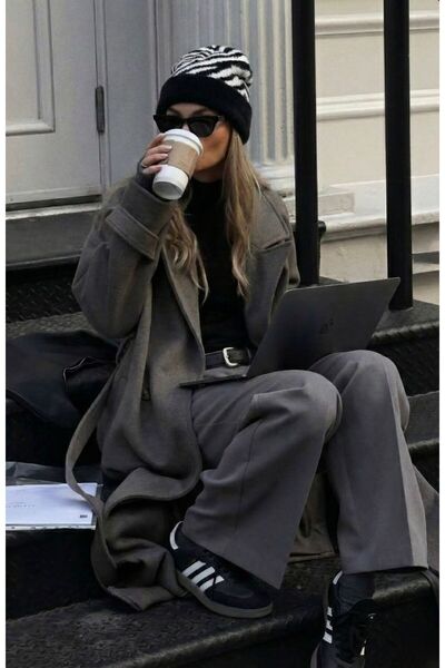 keily. Premium Soft Acrylic Zebra Women's Beret