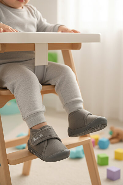 WALKWAY 058989 B شبشب أطفال فيلكرو باللون الرمادي