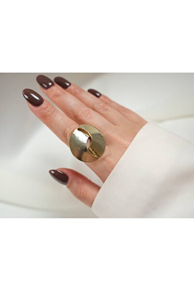 ATELİER TUĞBA خاتم ذهبي بيضاوي الشكل بتفاصيل مفرغة YZK157