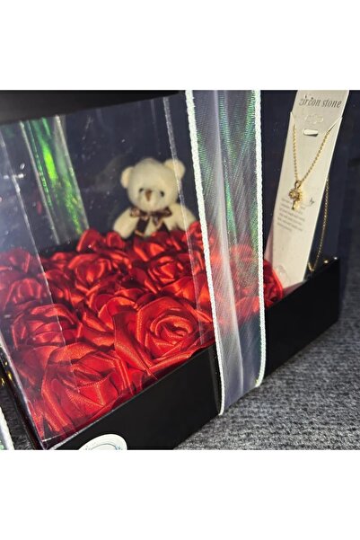 Linavesta Kırmızı kapaklı lüks kutuda solmayan kırmızı güller mini ayıcık ve ...