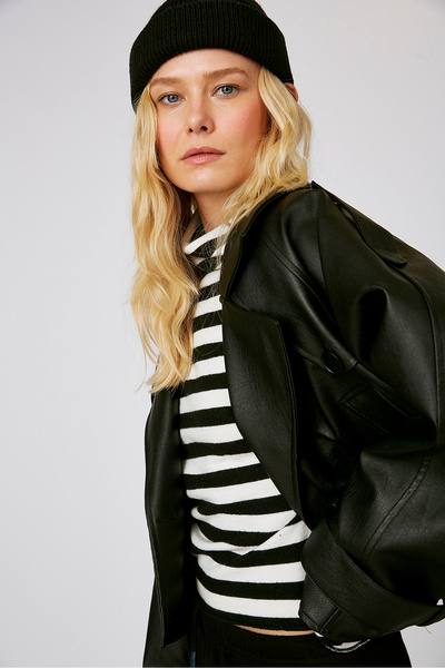 Beyyoglu Dik Yaka Oversize Bluz