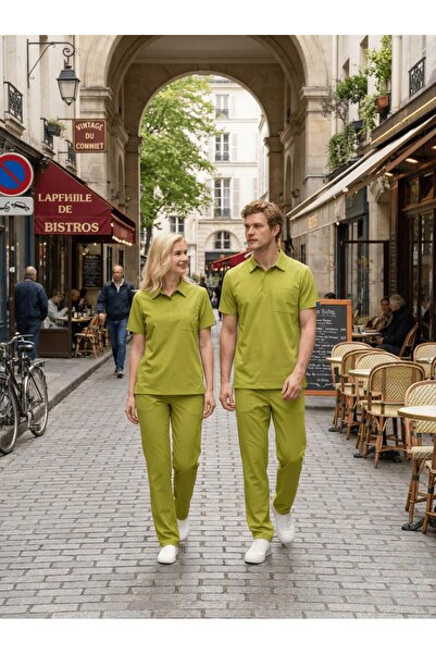 Dr. Mitra بدلة طبية للرجال طراز باريس باللون الأخضر الجوزي قماش قابل للتمدد ل...