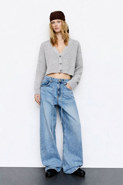 HAKKE V Yaka Premium Düğmeli Crop Triko Hırka