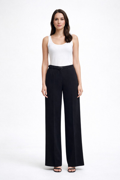 GARNİ Αγοράστε ένα νούμερο μεγαλύτερο από τον κανονικό μεγέθους, με λεπτομέρε...