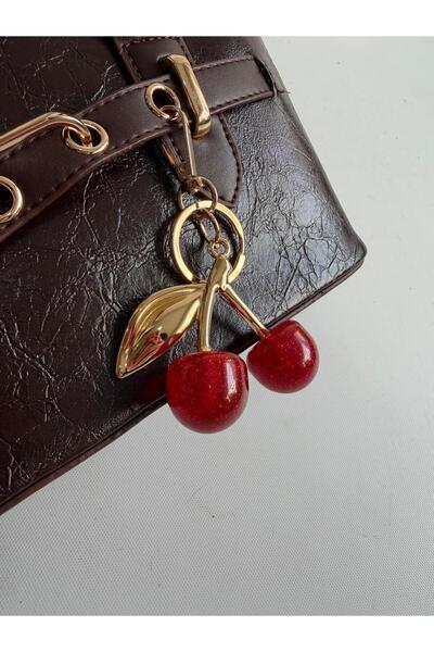 Mia Collection إكسسوار حقيبة على شكل كرز أحمر