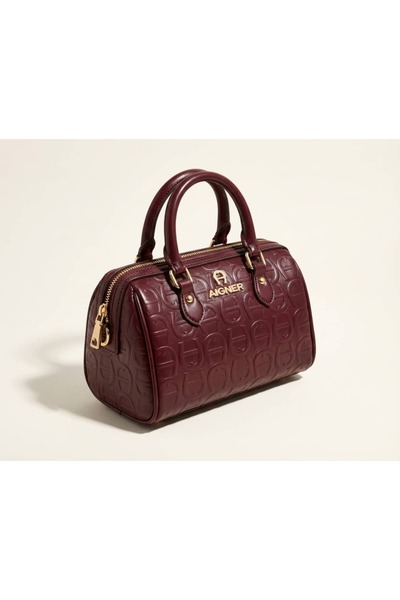 GGGG Bags with their accessories