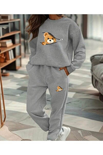 FUFLUNS Unisex Oversize Cropped Sweatshirt with Bear Printed on It