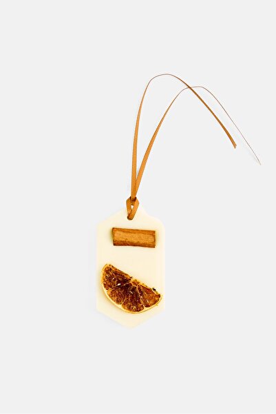 Muy Mucho Hanging Orange And Cinnamon Air Freshener 27g