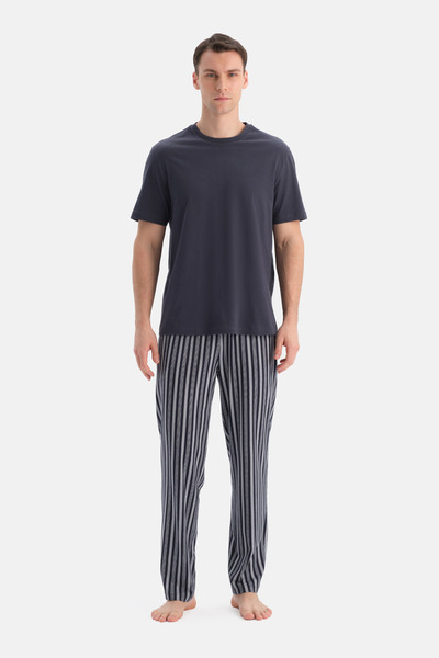 Dagi Crew Neck Short Sleeve T-Shirt Pants Set