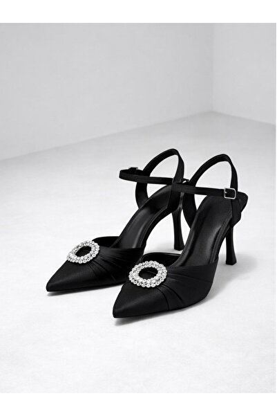 HELİS BUTİK Silver Buckle Detailed Shoes