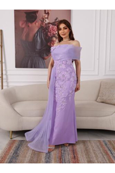 TREN Elegant Lilac Off-Shoulder Evening Gown with Pleated Organza Train and F...