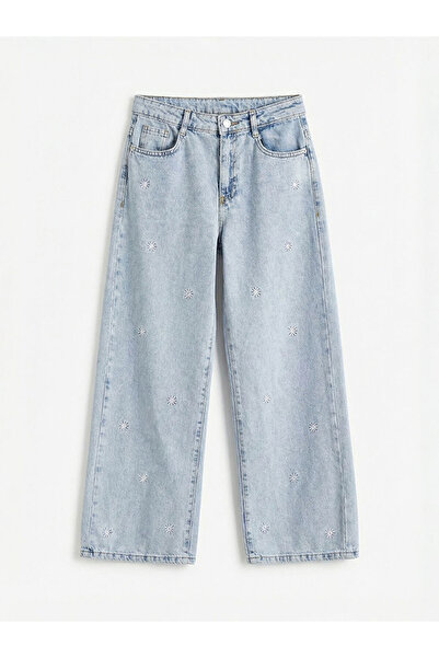 LC Waikiki Freezen Store'dan Eşsiz Ürünler I Geniş Paça Nakışlı Kız Çocuk Jea...