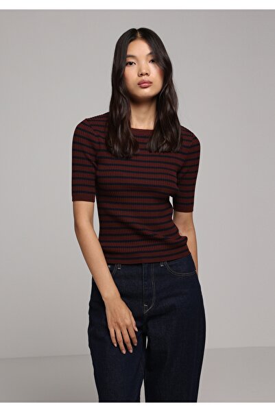 Colin's Slim Fit Women's Burgundy Sweater