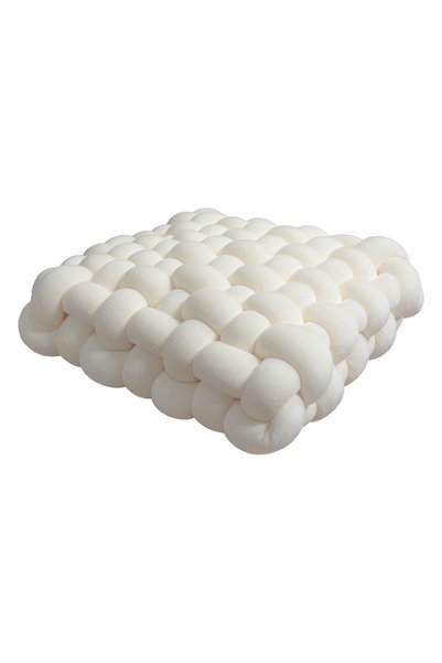 Generic A knotted rope cushion that can be used for office chairs, picnics, meditation, and more