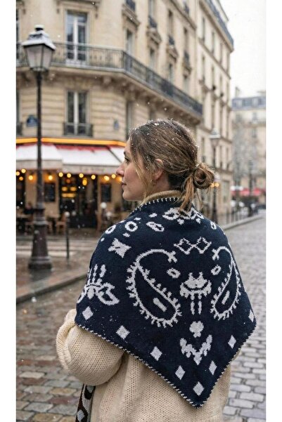 LAGRANZE Noble Touch Patterned Triangle Double-Sided Women's Shawl