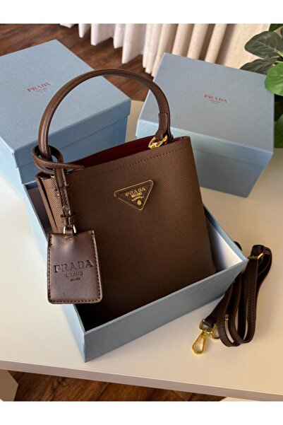 GGGG Bags with their accessories