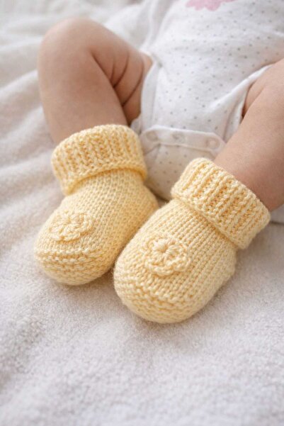 VADELA Hand Knitted Baby Booties