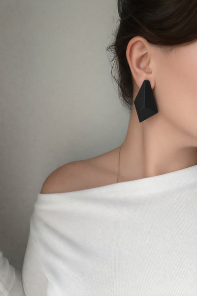 YENGEÇ Siyah Damla Model Küpe