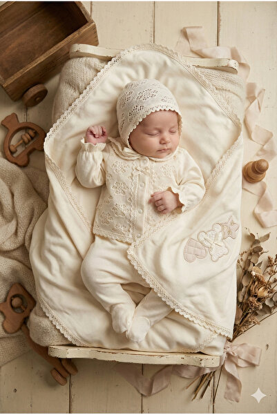 ZEYNUKO KIZ BEBEK DANTELLİ 10'LU YENİDOĞAN HASTANE ÇIKIŞI ZIBIN SETİ KUTULU