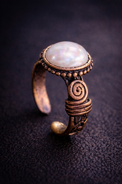 İyyaKee Women's Copper Ring Natural White Stone Handcrafted Authentic Model P...