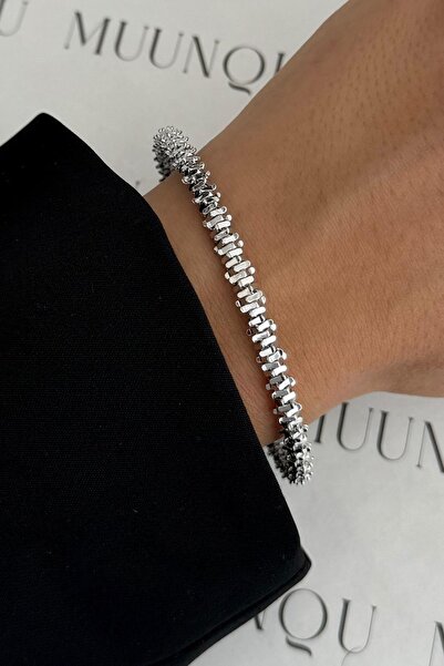 STAİNLES Geometric Cut Sparkling Adjustable Cuff Bracelet