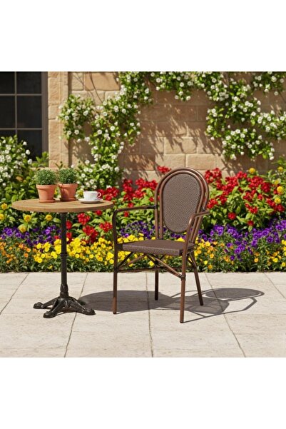 DEC4 Single chair with a unique design and available in multiple colors