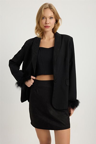 HomeStore تنورة مخططة من الدانتيل